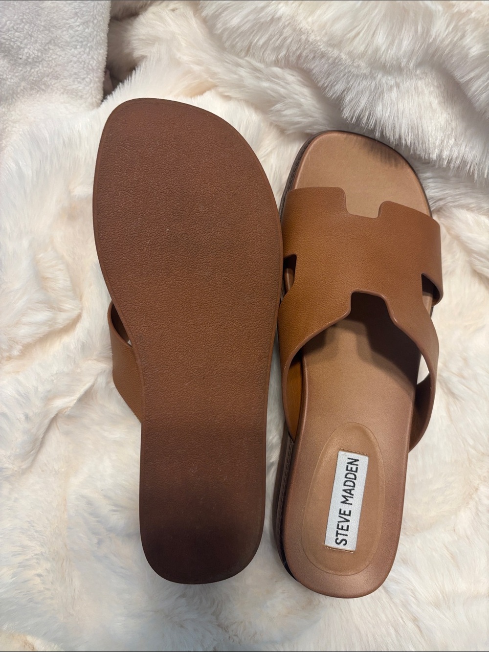 Steve Madden Brown Cutout Slide Sandals - Picture 3 of 4